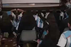 雄鹿vs热火_雄鹿vs热火全场次直播_雄鹿vs热火所有比赛免费看