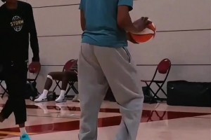 最新WNBA印第安纳狂热vs菲尼克斯水星低调看直播